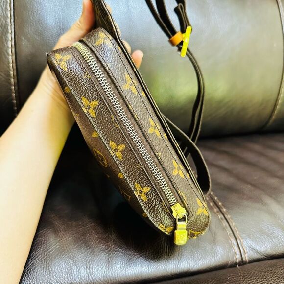 Louis Vuitton Geronimos Belt Bag Monogram - Picture 6 of 16